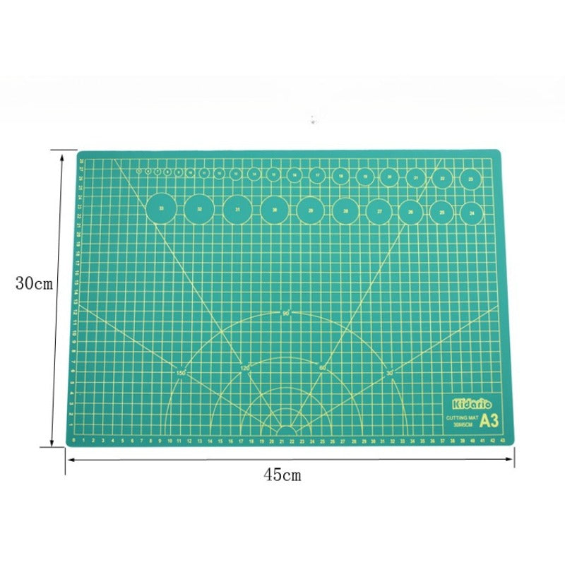 Kidario 切割墊板  A3 規格 (30*45cm）3mm 厚 PVC 材質